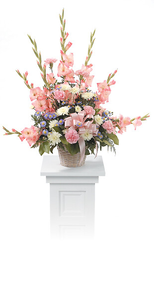 Pink gladiolia arrangement
