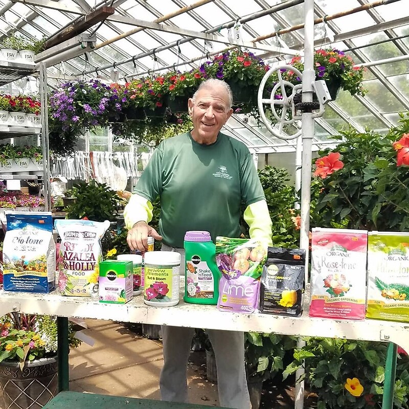 132 arranged by a florist in Wantagh, NY USA Abby's Parkside Nursery