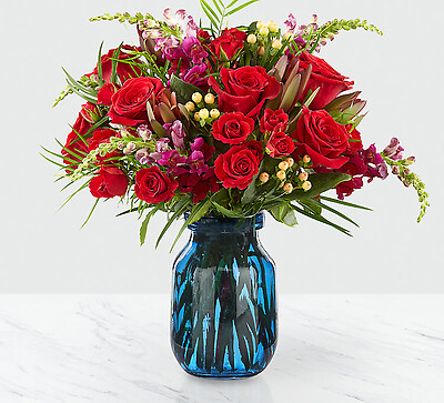 Red and blue mixed bouquet