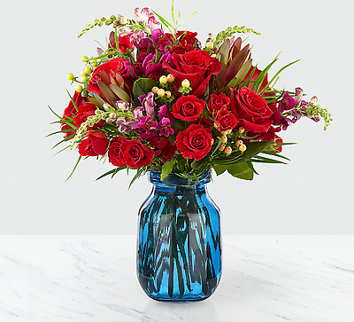 Red and blue mixed bouquet