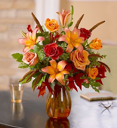Vase arrangement with fall flowers